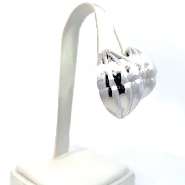 1990s Pair of Tiffany & Co Estate XL Puffed Clip-on Earrings Sterling Silver For Sale - Image 10 of 18