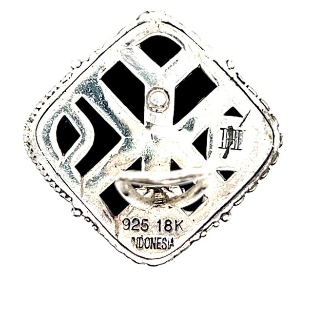 Traditional 1990s Pair of John Hardy Estate Square Ornate Clip-on Earrings 18k Y Gold + Sterling Silver For Sale - Image 3 of 7