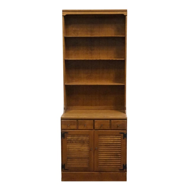 American Ethan Allen Heirloom Nutmeg Maple CRP Custom Room Plan 30" Shutter Door Cabinet W. Bookcase Top 10-4511p / 10-4019 For Sale - Image 3 of 15