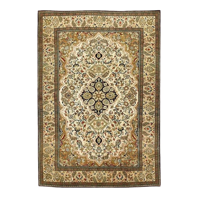 1940s Small Ivory Islimi Medallion Antique Isfahan Silk Handknotted Wool Rug For Sale