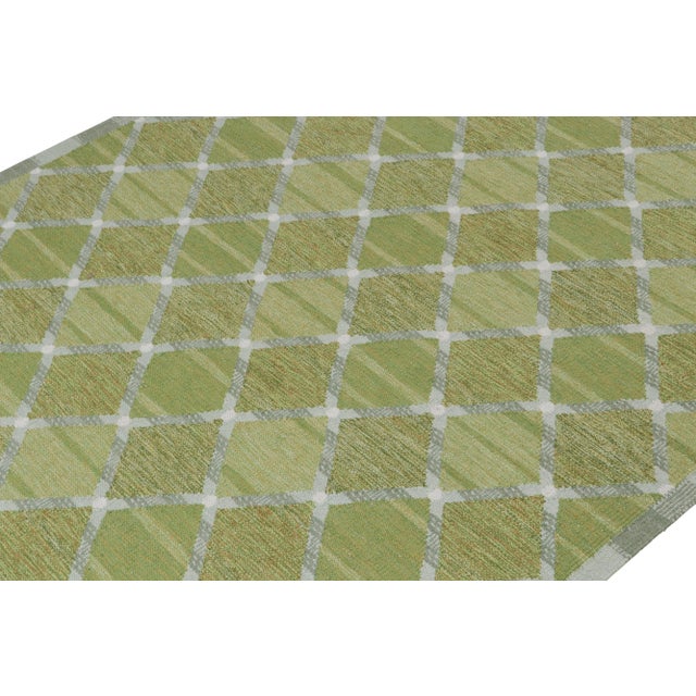 Looking for a custom size? For more information on customization capabilities, please reach out to custom@chairish.com....