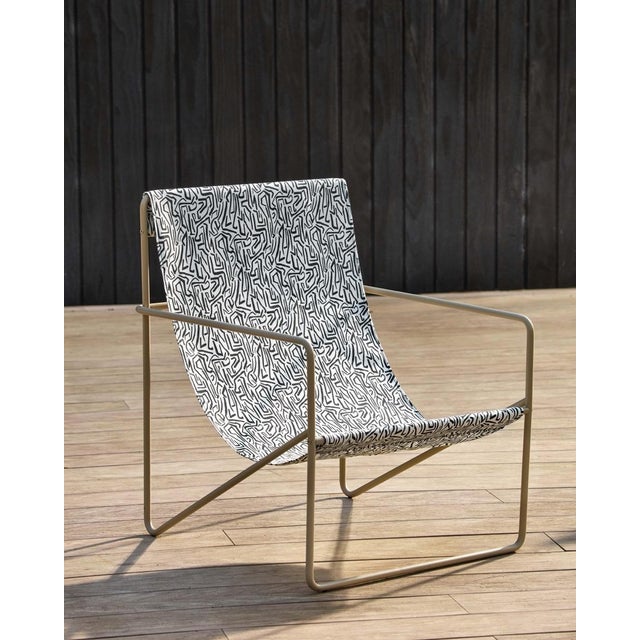 In a mini scale Mini Melodic is easy to use outdoors with a multidirectional pattern that feels artistic yet simple in the...