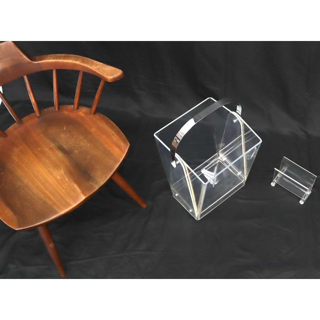 Very nice Mid-Century Modern paper basket and letter holder Letter holder with dimensions: 3 x 7 x 6.