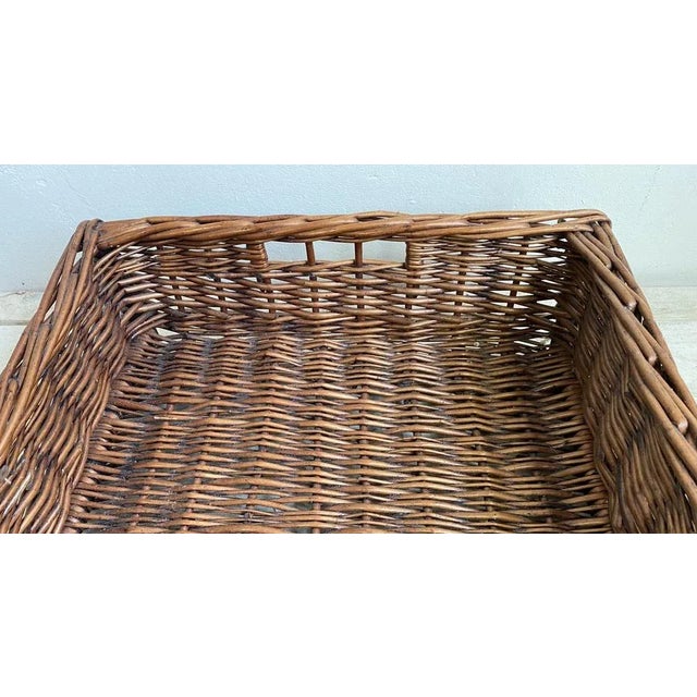 Wood Large French Wicker Bakery Basket, 1950s For Sale - Image 7 of 13
