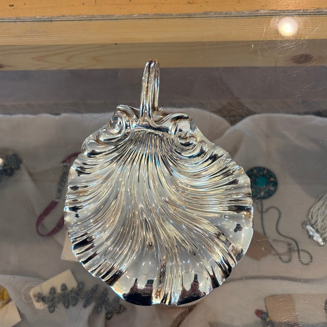 Darling, small silver plated, English dish