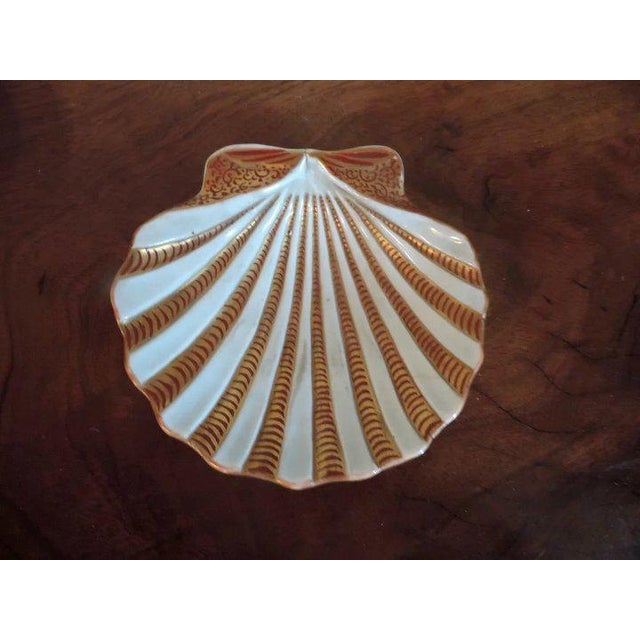 18th Century Chinese Export Famille Rose Porcelain Scallop Shell Shape Bowl For Sale - Image 4 of 11