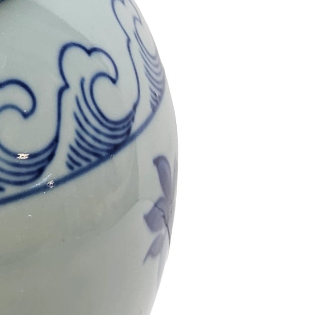 Late 20th Century Chinese Blue and White Double Gourd Porcelain Vase With Scholar Fish Motif, Vintage 11.25" For Sale - Image 5 of 8