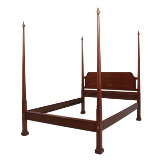 Henkel Harris Queen Size Pencil Point Poster Bed For Sale