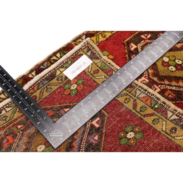 Mid 20th Century Vintage Turkish Yastik Rug - 01'09 X 02'08 For Sale - Image 5 of 8