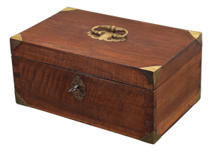 Baroque Travel Box in Mahogany with Brass Fittings, 1750s