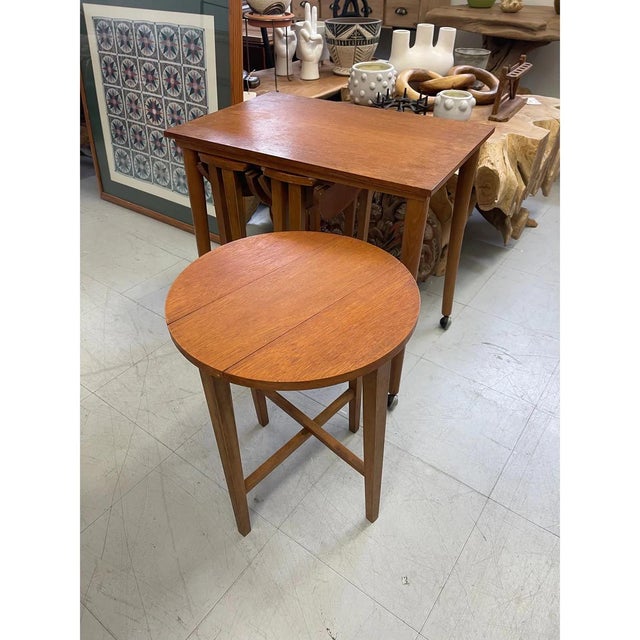 Vintage Mid-Century Modern Nesting Table Set With Three Round Stowaway Stools/Tables on Casters - Uk Import For Sale - Image 4 of 11