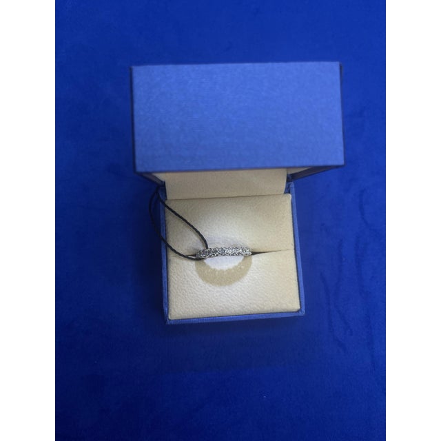 Round Shape Brilliant Cut Warm Silver Diamond Classic Stack Eternity Wedding Ann, Size 7.25 For Sale In Washington DC - Image 6 of 10