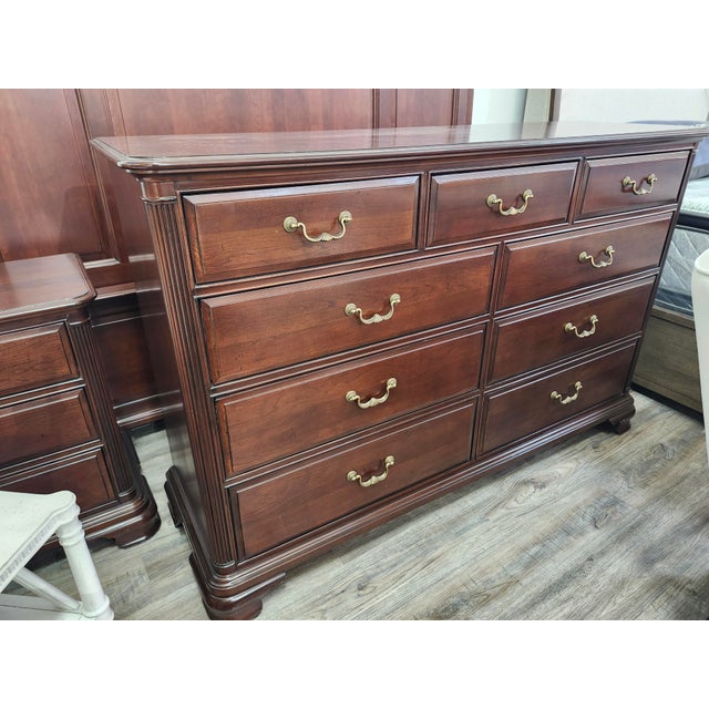 Kincaid Furniture - Hadleigh Drawer Dresser - 607-130 For Sale - Image 4 of 8