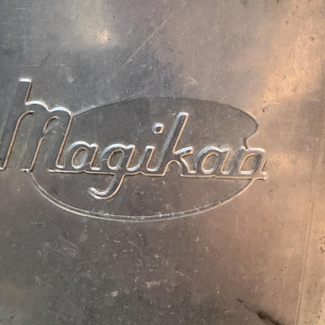Mid-Century Modern Vintage Magikan Aluminum Step-Pedal Trash Can From the Mid-Century Modern For Sale - Image 3 of 14