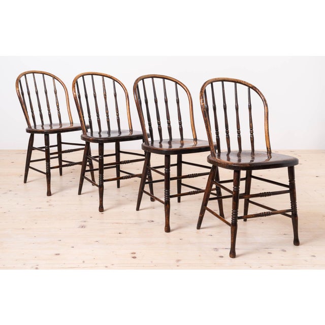 Set of 4 countryside style dining chairs from early 20th century made of ash or elm most probably, preserved in very good...
