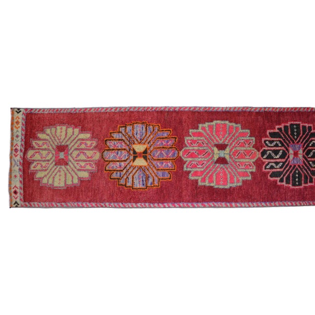 1970s Turkish Hand-Knotted Turkish Runner Rug Extra Long Narrow Runner Stair Runner- 2′2″ × 15′6″ For Sale - Image 11 of 15
