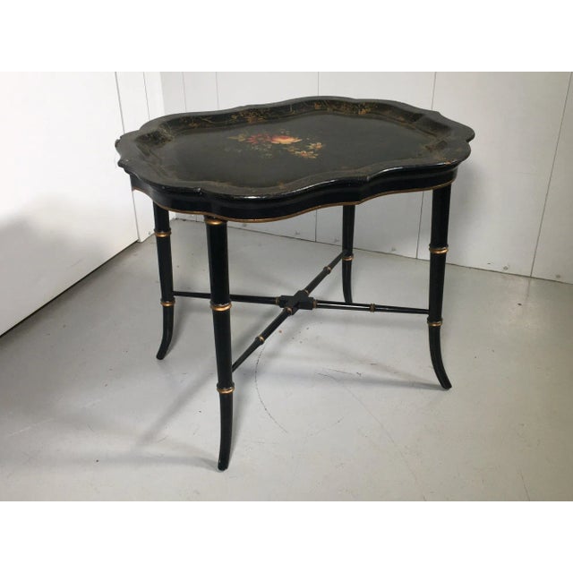 Mid 20th Century Vintage English Hand Painted Tole Tray Top Coffee Table For Sale In New York - Image 6 of 8