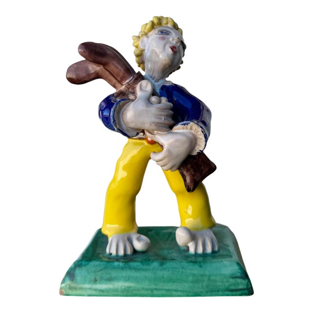 Vintage Italian Barefoot Golfer Hand-Painted Ceramic Sculpture – Signed For Sale