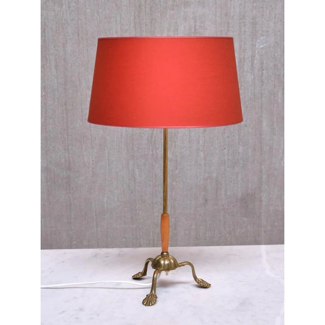 Edvard Hagman Table Lamp in Brass, Elm and Vermillion Shade, Sweden, 1940s For Sale - Image 12 of 12