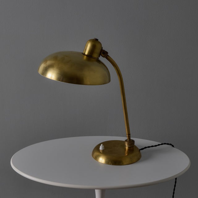1940s Giovanni Michelucci Patinated Brass Ministerial Desk Lamp for Lariolux For Sale - Image 12 of 17