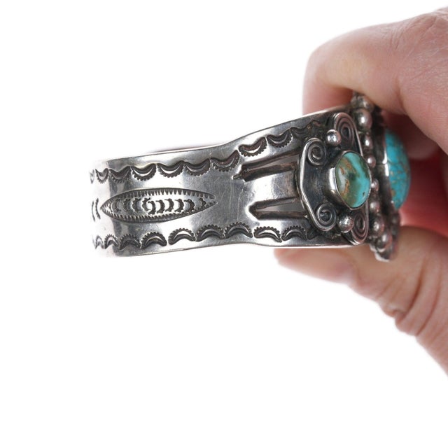 6 3/8" c1940's-50's Navajo Stamped silver bracelet with turquoise For Sale - Image 4 of 10