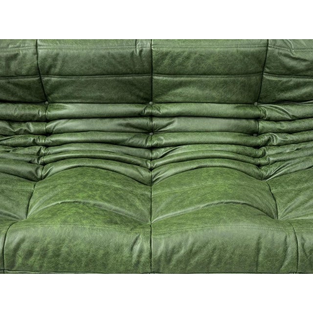 Ligne Roset French Three-Seater Togo Sofa in Forest Green Leather attributed to Michel Ducaroy for Ligne Roset For Sale - Image 4 of 12