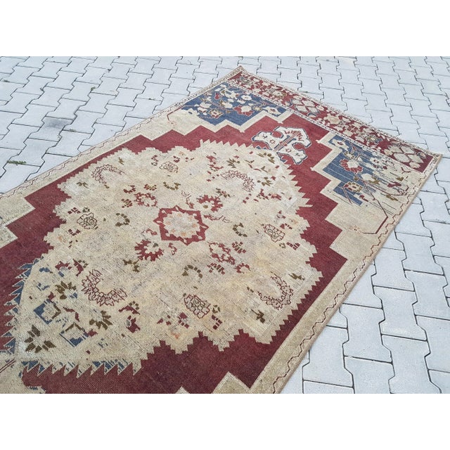 Vintage Central Anatolian 'Taspinar' Wool Turkish Area Rug 4'7" X 8'11" For Sale - Image 11 of 13