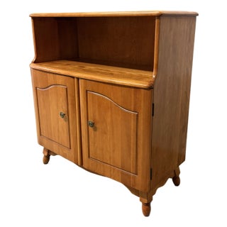 1950s Heywood Wakefield Vintage Colonial Cabinet For Sale