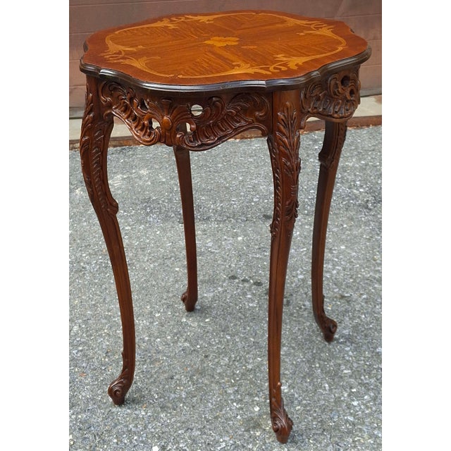 Late 19th Century Refinished French Louis XV Style Carved Walnut and Marquetry Side or Lamp Table For Sale - Image 9 of 11