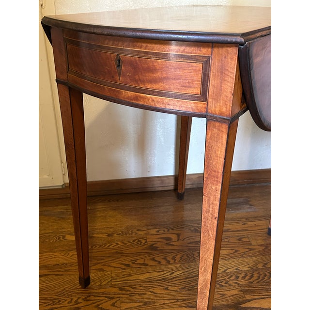 A Fine 18c Satinwood Table With Rosewood Crossbanding and Cuffed Feet. For Sale - Image 12 of 12