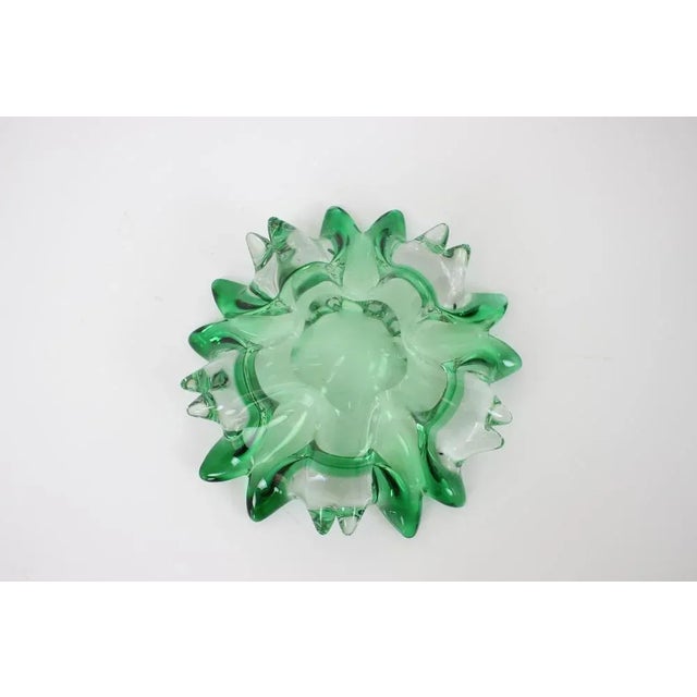 Czech Art Glass Bowl by Josef Hospodka for Chribska Glassworks, 1960s For Sale - Image 6 of 7