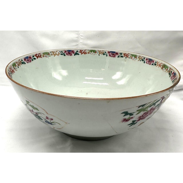 18th C. Qianlong Chinese Export Famille Rose Gilt 12 Inch Punch Bowl, Antique Qing Dynasty Chinoiserie Porcelain Centerpiece, Mandarin Palette For Sale - Image 11 of 18