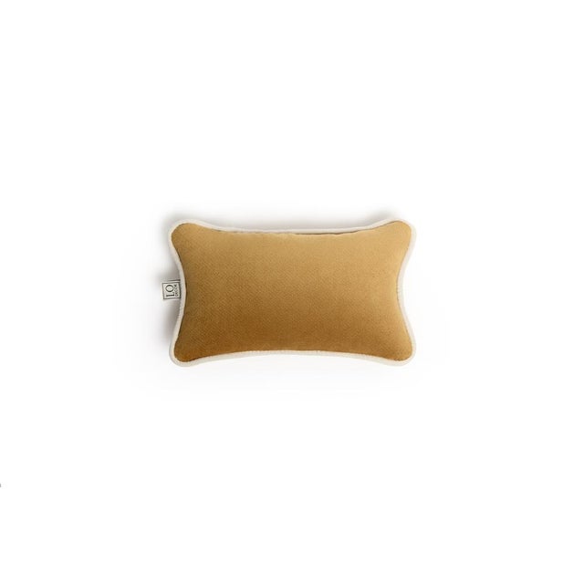 Designed as the perfect luxury gift, this micro cushion by LO Décor is handcrafted in Italy using premium Italian velvet...