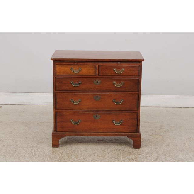 Stickley Mahogany Colonial Williamsburg Bachelor Chest For Sale - Image 11 of 18