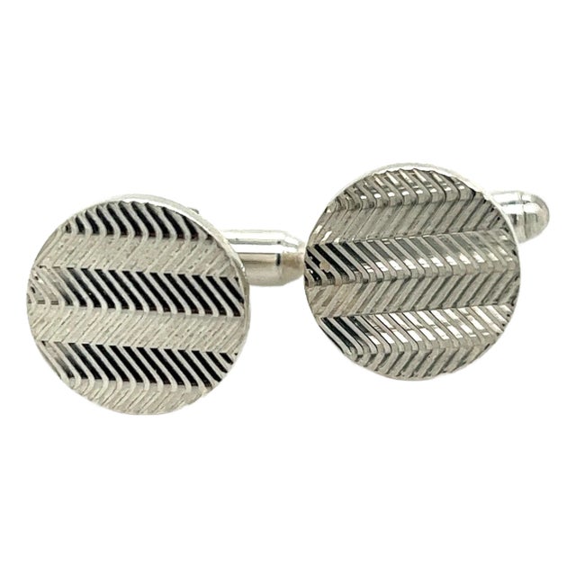 1990s Tiffany & Co Estate Mens Chevron Circle Cufflinks Sterling Silver, 2 Pieces For Sale