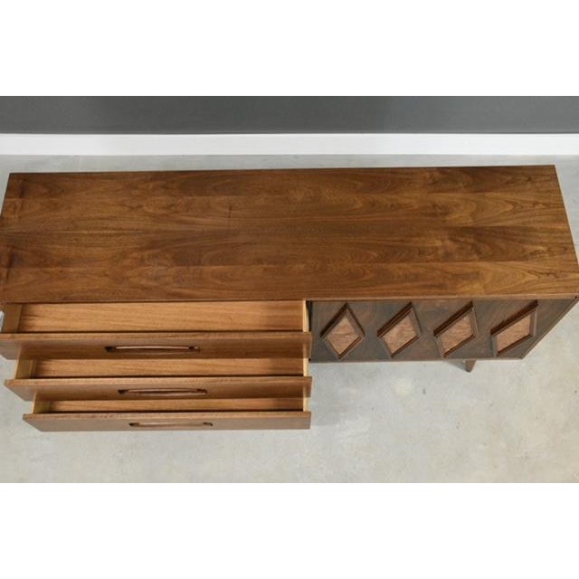Young Manufacturing 1960s Refinished Walnut Star Long 76” Dresser by Young Manufacturing For Sale - Image 4 of 11