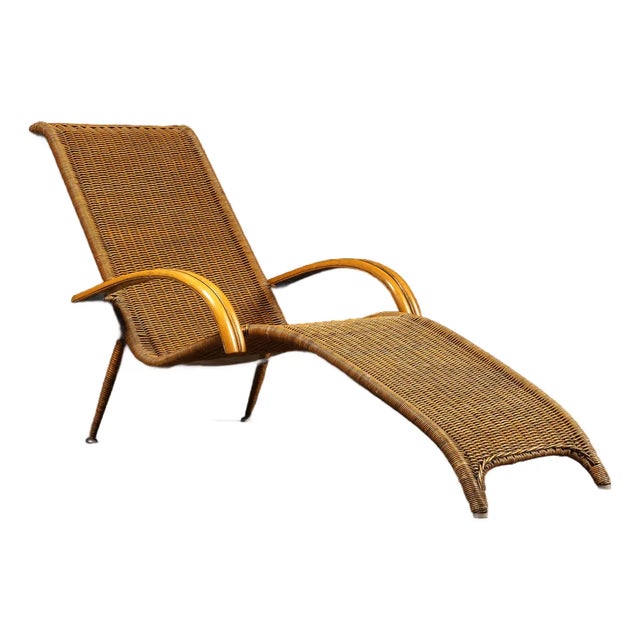 Vintage Wicker and Rattan Chaise Lounge by Pier 1 For Sale