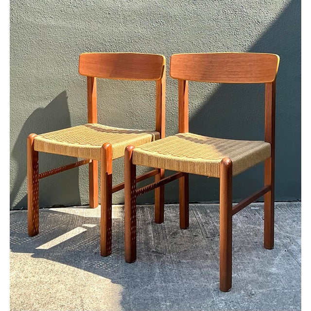 Vintage MCM Danish Woven Jute Seat Chairs - A Pair For Sale - Image 10 of 12