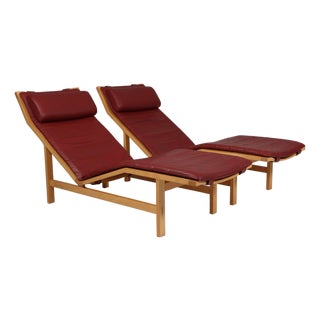 Chaise Lounge in Leather by Rud Thygesen & Johnny Sørensen For Sale