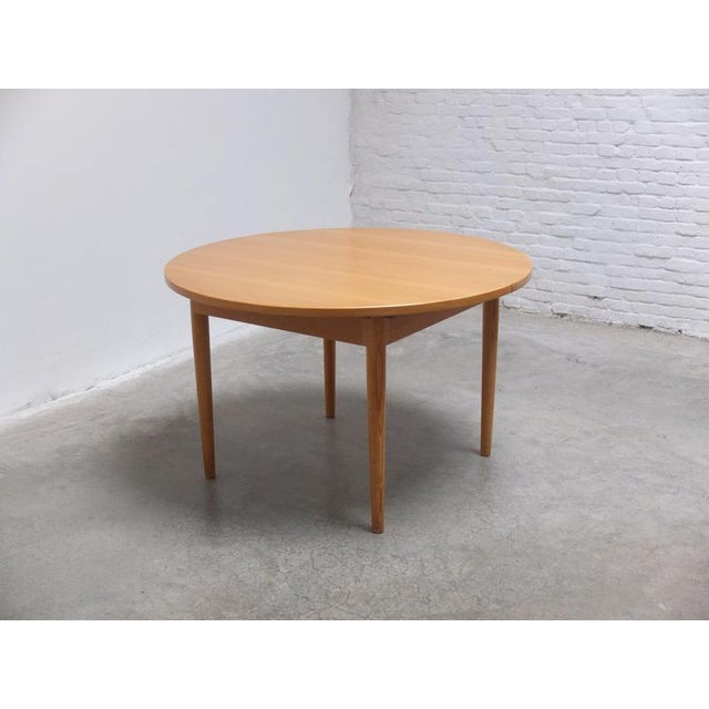 Round Extendable Dining Table in Oak by Van Den Berghe-Pauvers, 1970s For Sale - Image 5 of 16