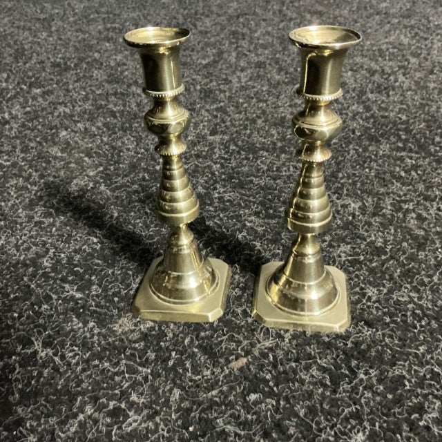 Victorian Brass Diamond Jubilee Candlesticks, 1897, Set of 2 For Sale - Image 3 of 7