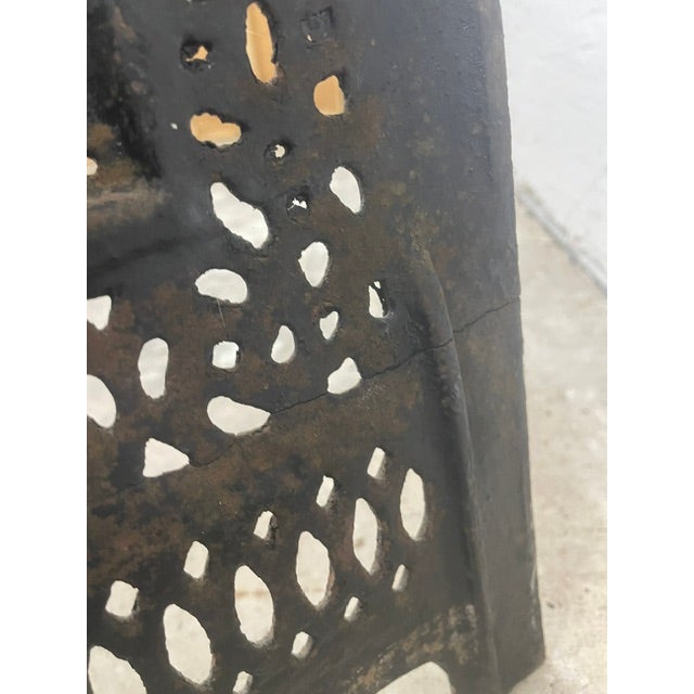 Victorian 19th C Victorian Cast Iron Fireplace Cover – 17.5w X 24"h New Orleans French Quarter Salvage For Sale - Image 3 of 4