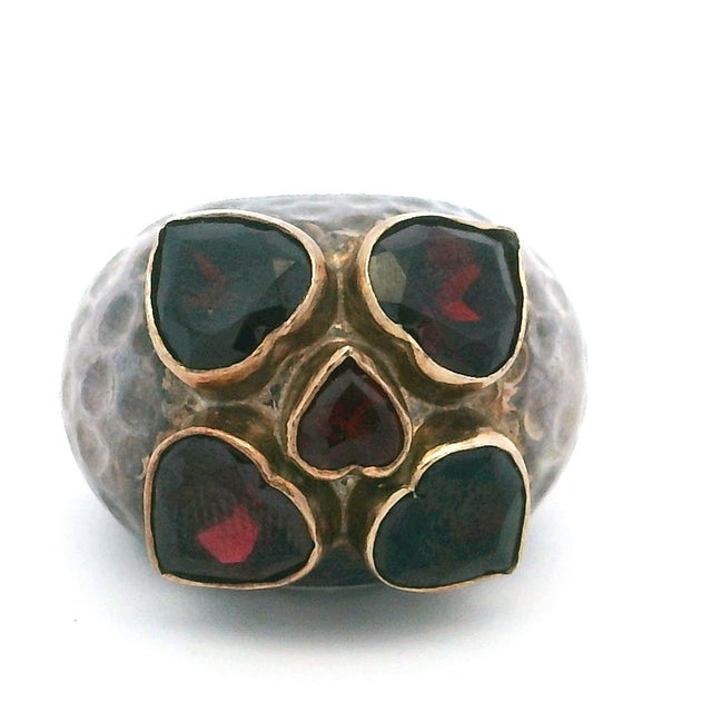 Mid-Century Modern 1970s Italian Silver & 18k Gold Garnet Ring, Sculptural Design, Size 6.5 For Sale - Image 3 of 11