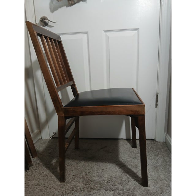 Mid-Century Modern Set of 2 Vintage Airstream Leg-O-Matic Lorraine Pair of Folding Chairs Walnut and Black Vinyl For Sale - Image 3 of 5