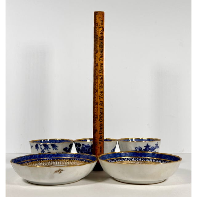18th Century Chinese Export Blue & White Tea Bowls and Underplates With English Clobbering - Set of 5 For Sale - Image 12 of 13