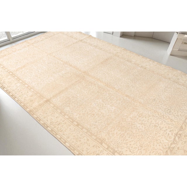 Mid 20th Century Biege Turkish Home Living Rug For Sale - Image 4 of 10