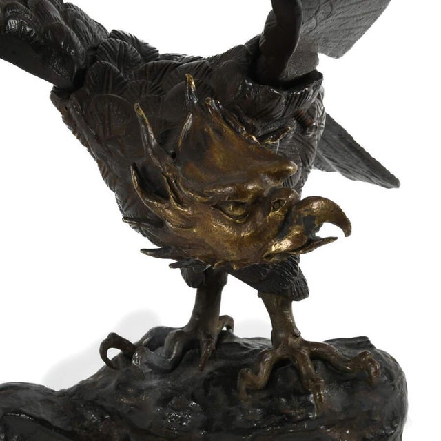 Oversized Bronze Eagle Sculptural Group on Tree Form – Monumental Wildlife Sculpture For Sale - Image 10 of 15