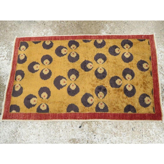 Galerie Shabab Collection Mid-20th Century Turkish Art Deco Throw Rug For Sale - Image 4 of 8