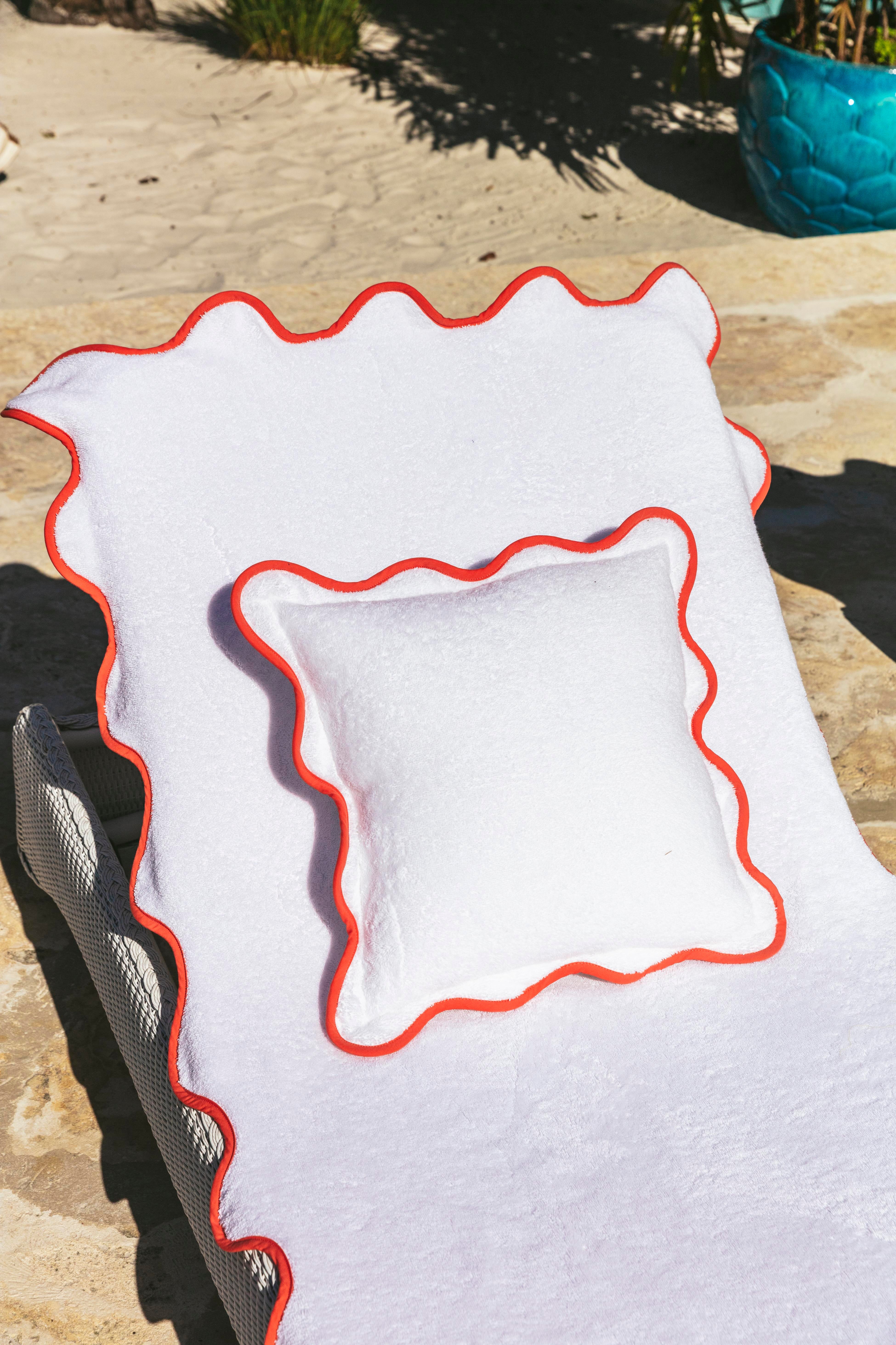 Kassatex Scallop Lounge Chair Cover - Thumbnail 2