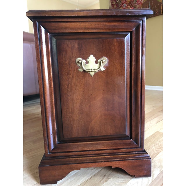 Traditional Rare 1950s Vintage Columbia Manufacturing Co. Chairside Chest For Sale - Image 3 of 13